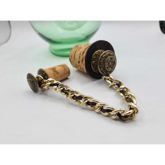 Vintage 1960's Italian Green Glass Decanter w/ Ornate Corks & Ice Chamber 11"H - Picture 9 of 14